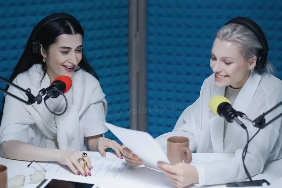 Por qué el ambiente del estudio también influye en la voz